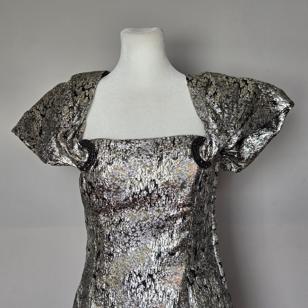Victor Costa Metallic Silver Puff-Sleeve Maxi Gown - Picture 5 of 15